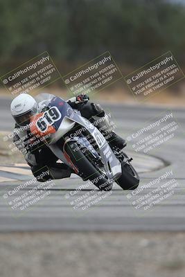 media/Sep-21-2025-Race Pace (Sun) [[98bf33ef95]]/Verified/4-Turn 3 (920am)/